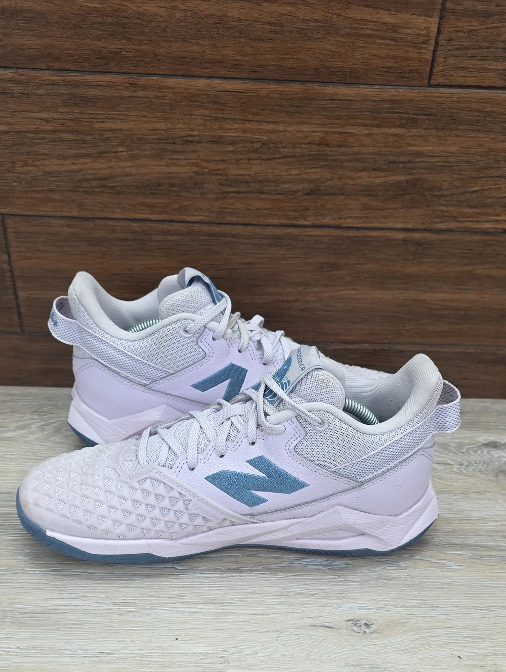New Balance Coco Gauff CG2 Tennis Court Shoe White Iridescent Blue Womens SZ 8.5